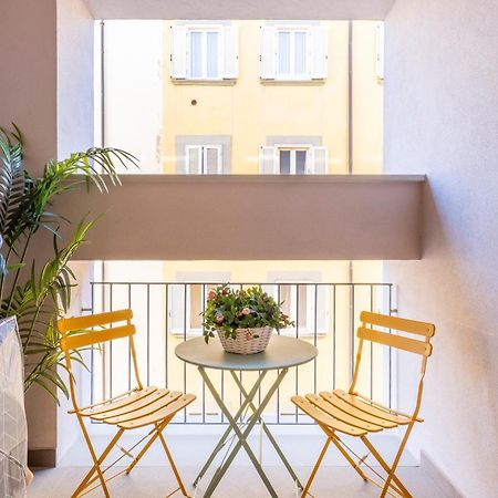 Piazza Cavallotti & Mercato Centrale Apartment! Livorno Luaran gambar