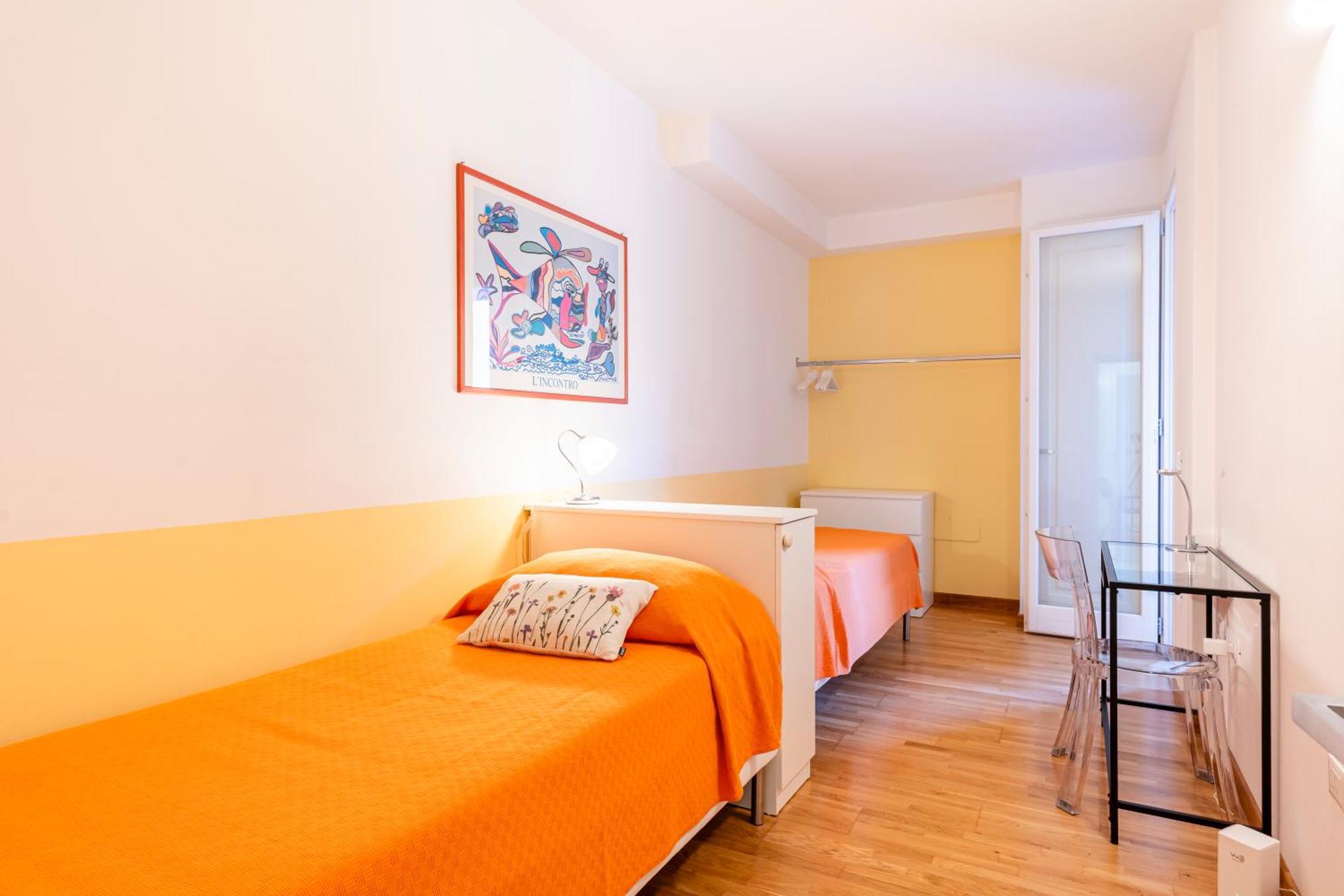 Piazza Cavallotti & Mercato Centrale Apartment! Livorno Luaran gambar